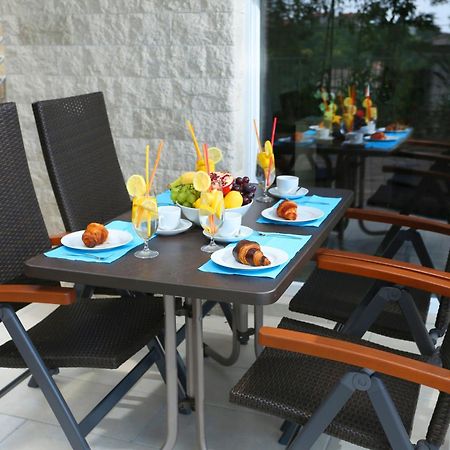 Villa Dragi With Pool, Sauna, & Whirlpool Opatija Rom bilde