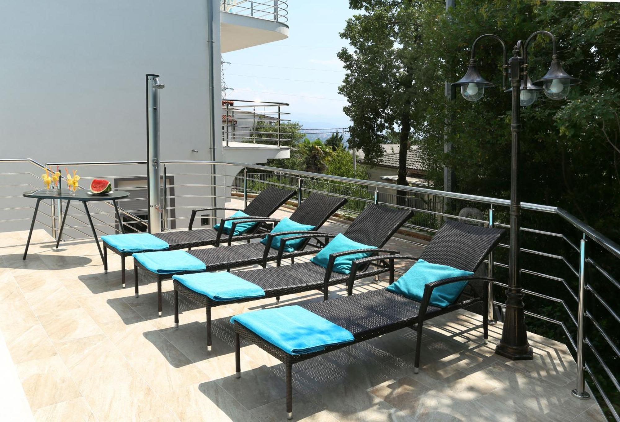 Villa Dragi With Pool, Sauna, & Whirlpool Opatija Rom bilde
