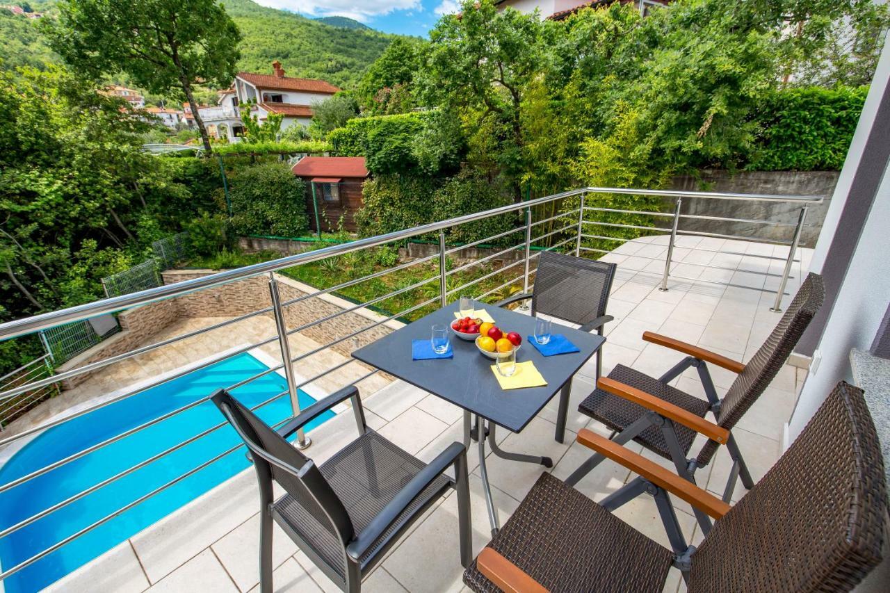 Villa Dragi With Pool, Sauna, & Whirlpool Opatija Rom bilde